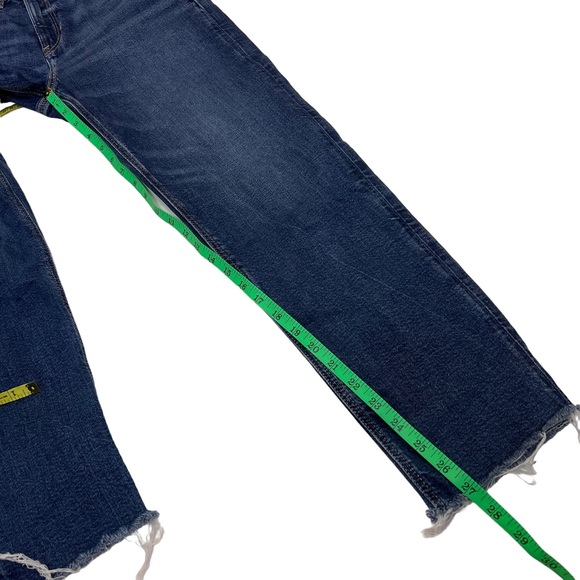 American Eagle Mom Jean High Waist Straight Leg
Stretch Raw Hem Cropped Jeans 0 - Picture 5 of 7